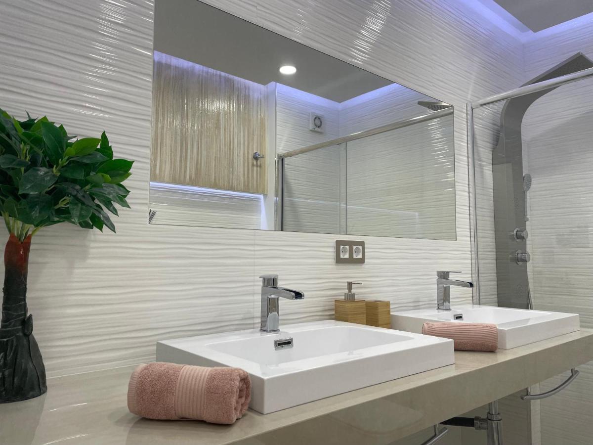 Bamboo Chic Apartment *