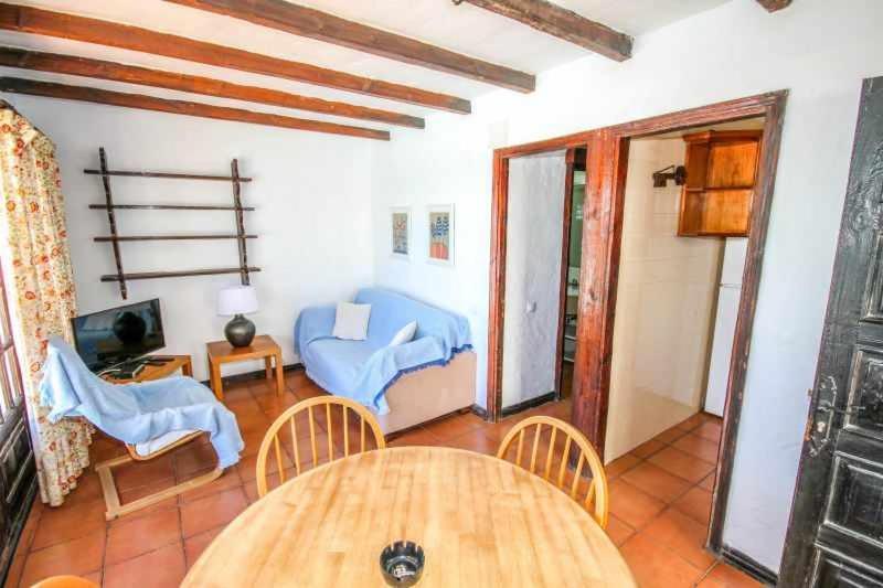 Arpones 5 Apartment *
