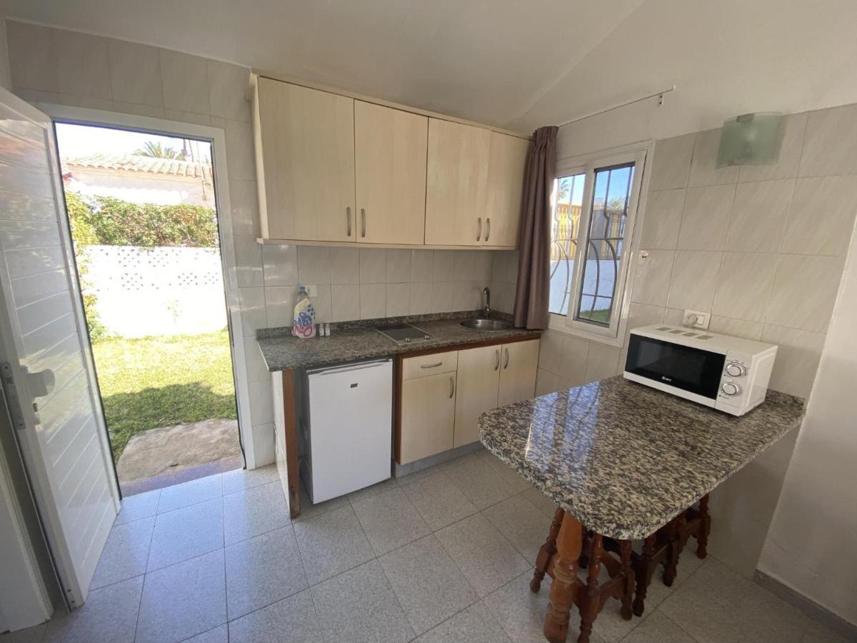 Vakantiehuis Los Arcos Bungalow Garden Barbecue Pool