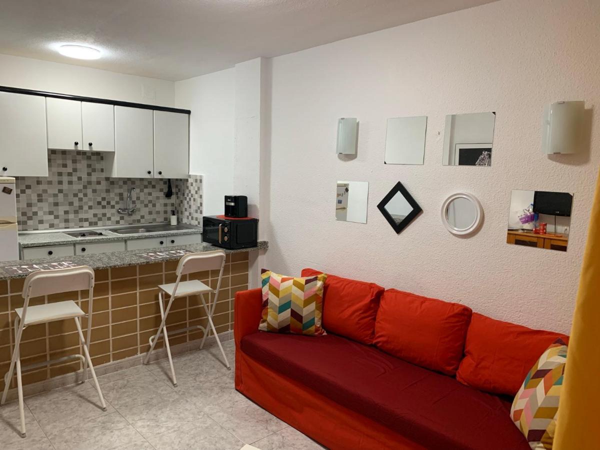 Teneguia-yumbo I * Playa del Inglés