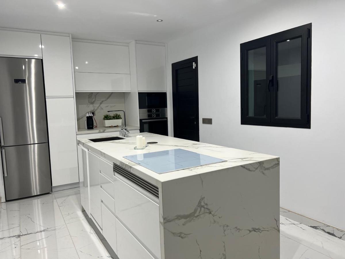 Agradable Bungalow Con Piscina Vakantiehuis