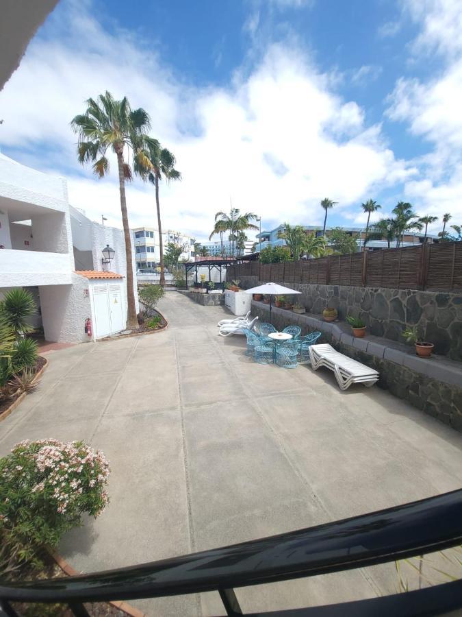 Lovers From In Sunny Gran Canaria Apartment *