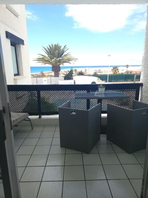 Lovers From In Sunny Gran Canaria Playa del Inglés