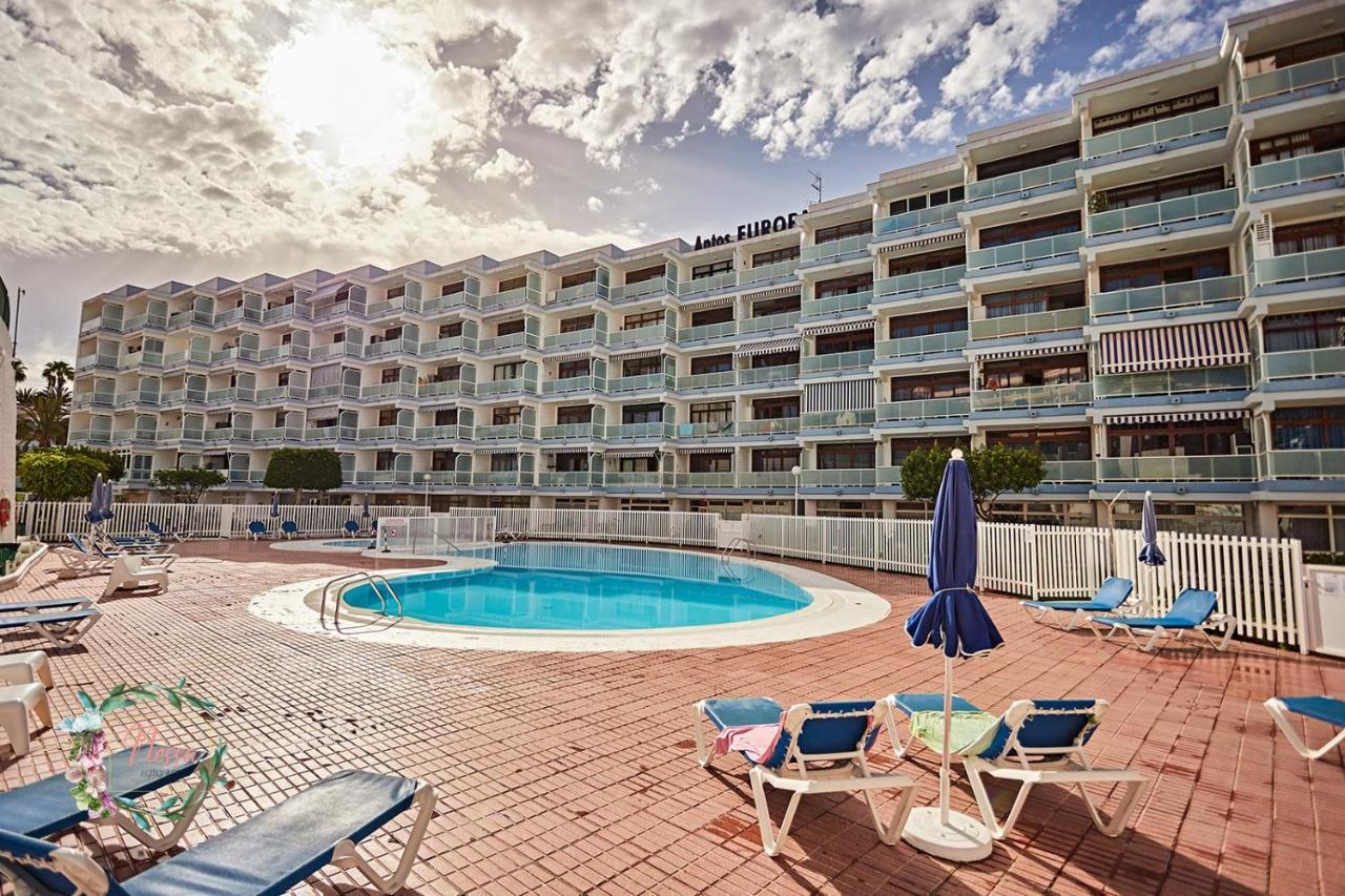 Parrot's House- Yumbo Center Apartment *