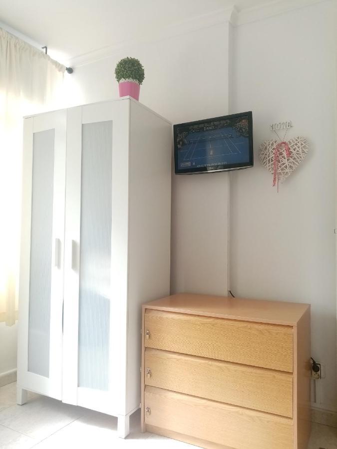 Close To Yumbo,free Parking
