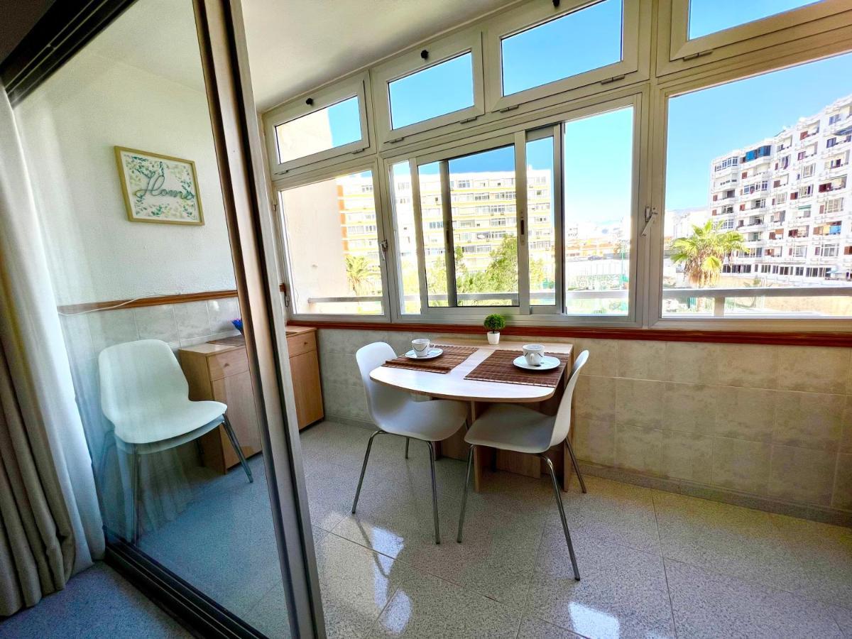 Cozy Near Yumbo * Playa del Ingles (Gran Canaria)
