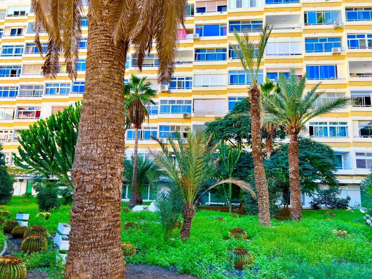 Cozy Near Yumbo Playa del Ingles (Gran Canaria)