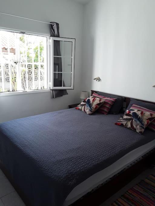 Tres Beau Bungalow,jardin Tropical, Renovation Ete 2020 Casa de férias