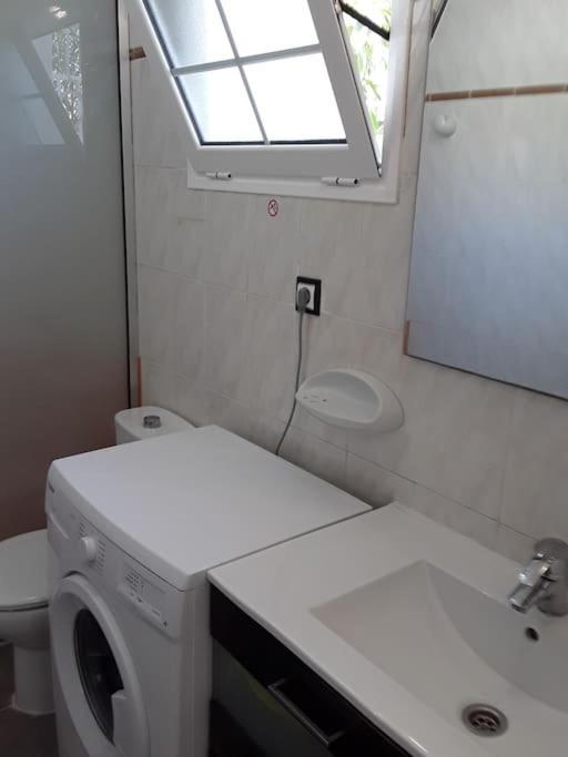 Tres Beau Bungalow,jardin Tropical, Renovation Ete 2020 Holiday home *