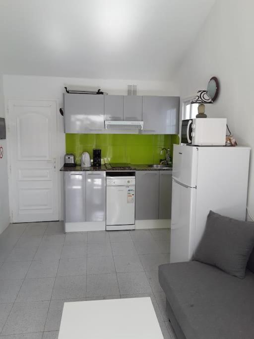 Holiday home Tres Beau Bungalow,jardin Tropical, Renovation Ete 2020 *