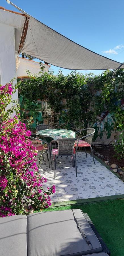 Tres Beau Bungalow,jardin Tropical, Renovation Ete 2020 Casa de férias Playa del Inglés