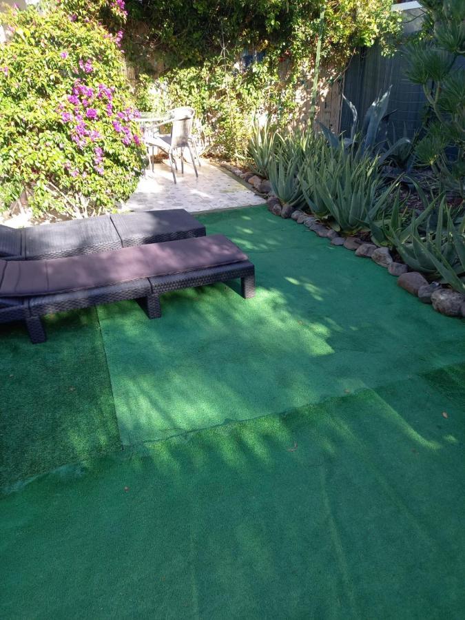 Tres Beau Bungalow,jardin Tropical, Renovation Ete 2020 Holiday home