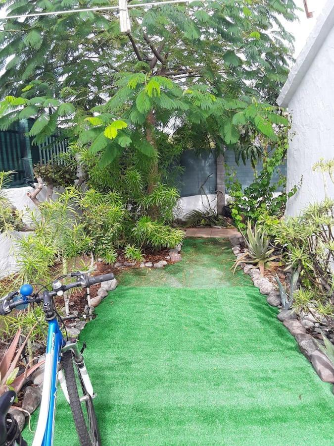Tres Beau Bungalow,jardin Tropical, Renovation Ete 2020 Holiday home