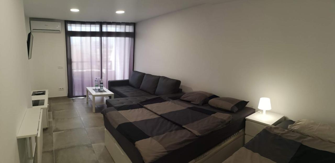 Huoneisto Studio, 4 Og, Seitlicher Meerblick, Im Herzen Von Playa Del Ingles, Gran Canaria *