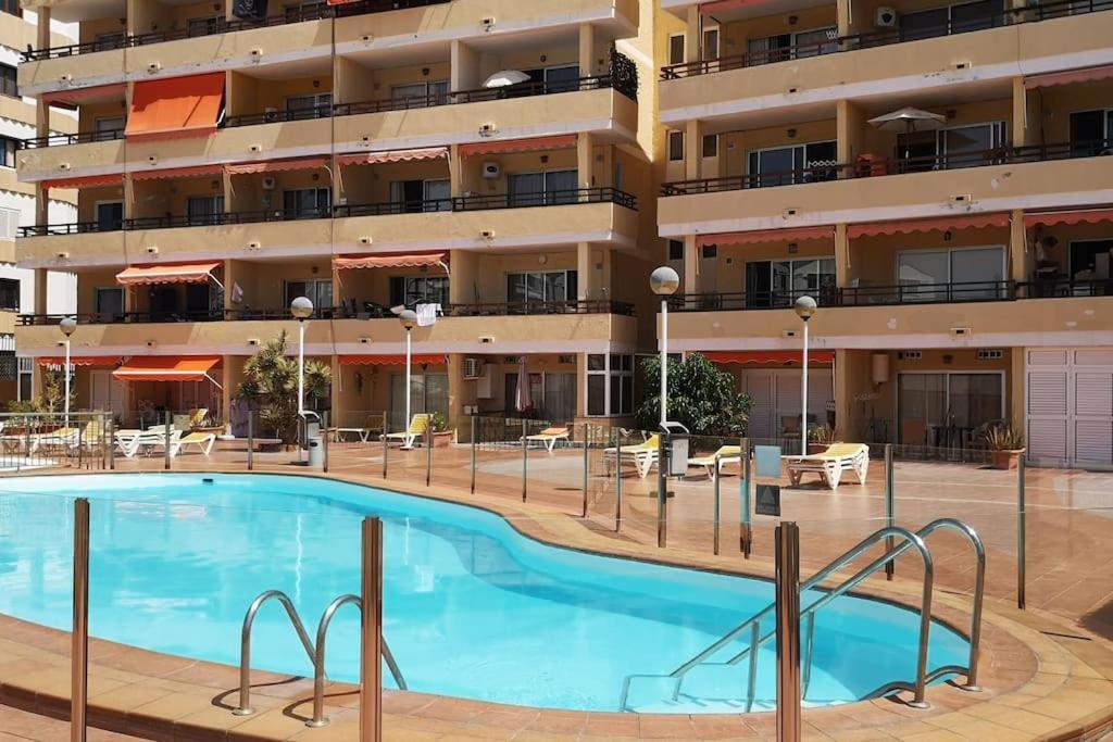 Modernes Mit Poolblick In Top-lage Von Huoneisto Playa del Inglés