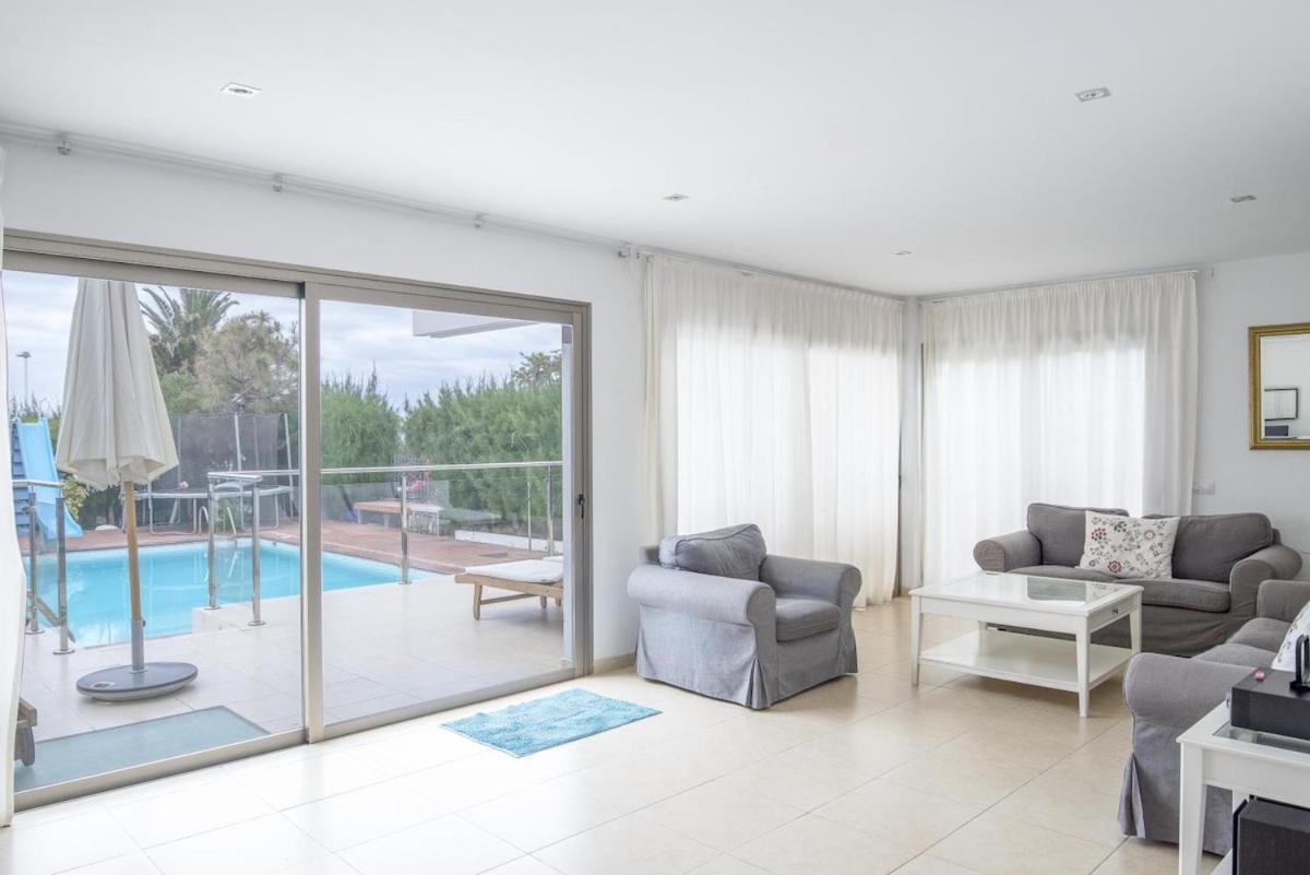 Lightbooking Tarantos Playa Ingles Appartement