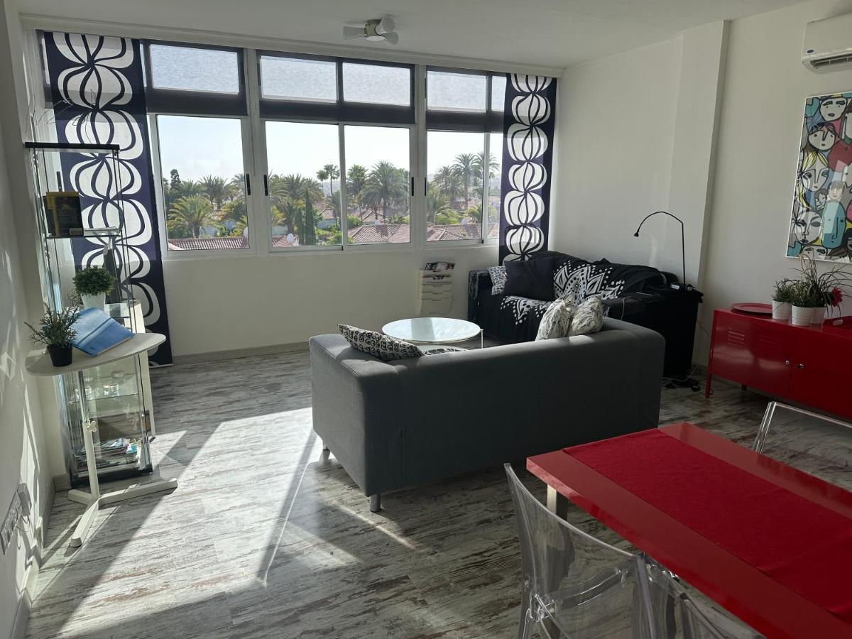 Apartment With A View - Playa Del Ingles, Taidia