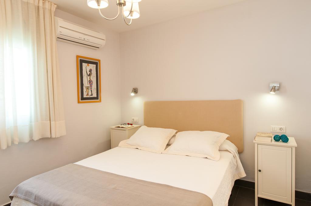 Bn04 By Villagrancanaria