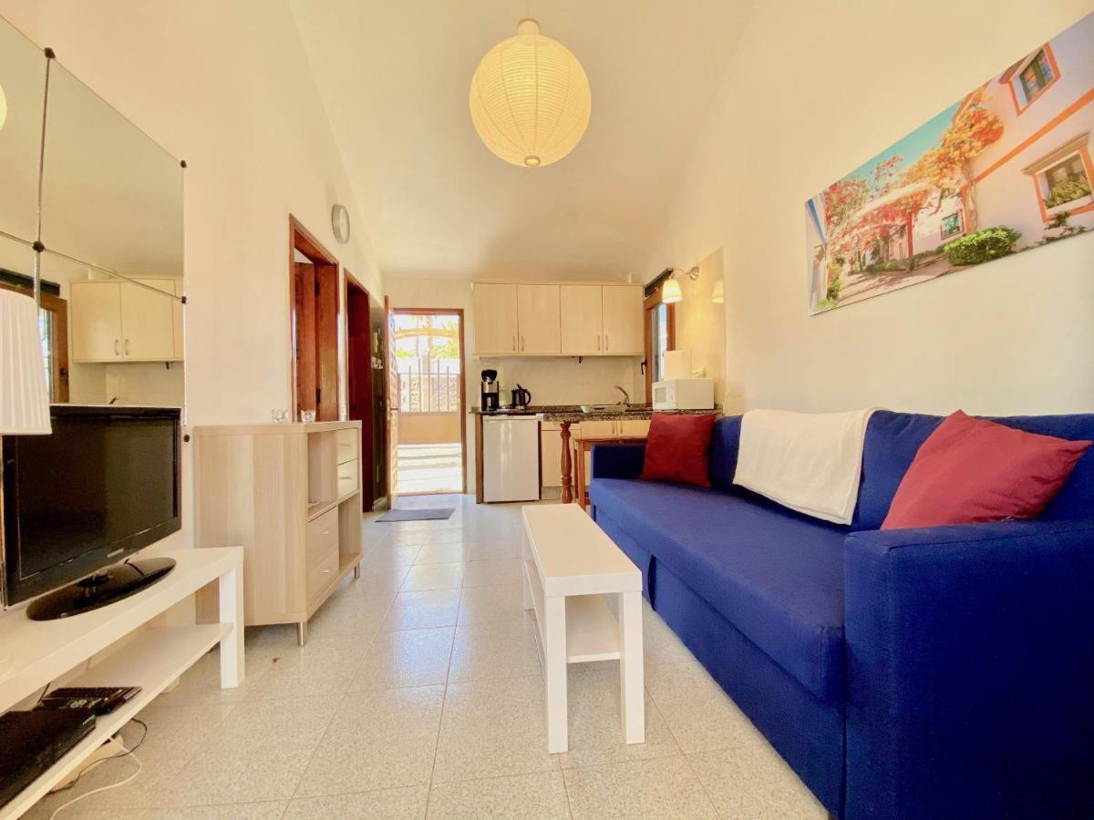 Casita Blanca Near Yumbo Playa del Ingles (Gran Canaria)