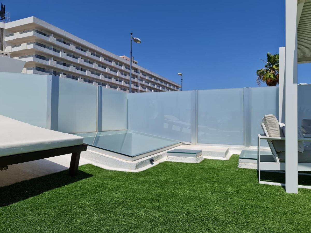 Club 14 Yumbo Luxury Villa