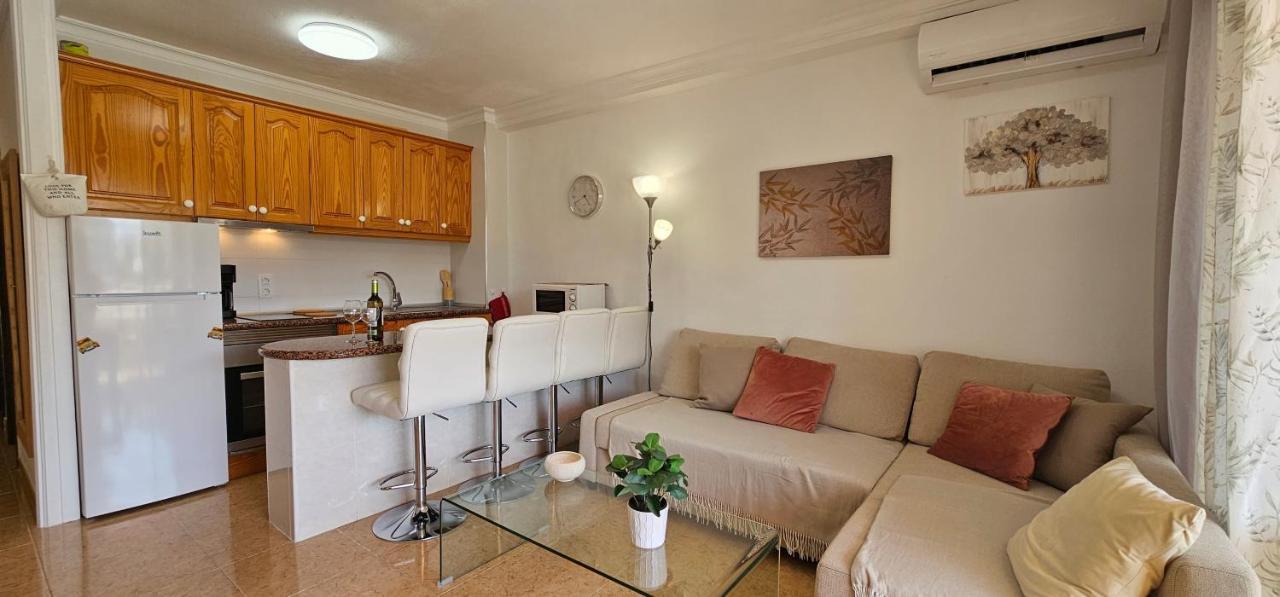 Bright Apartment *