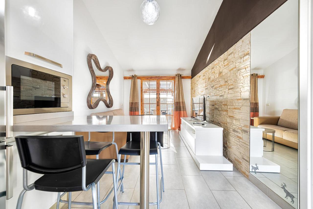 Arcos 79 *