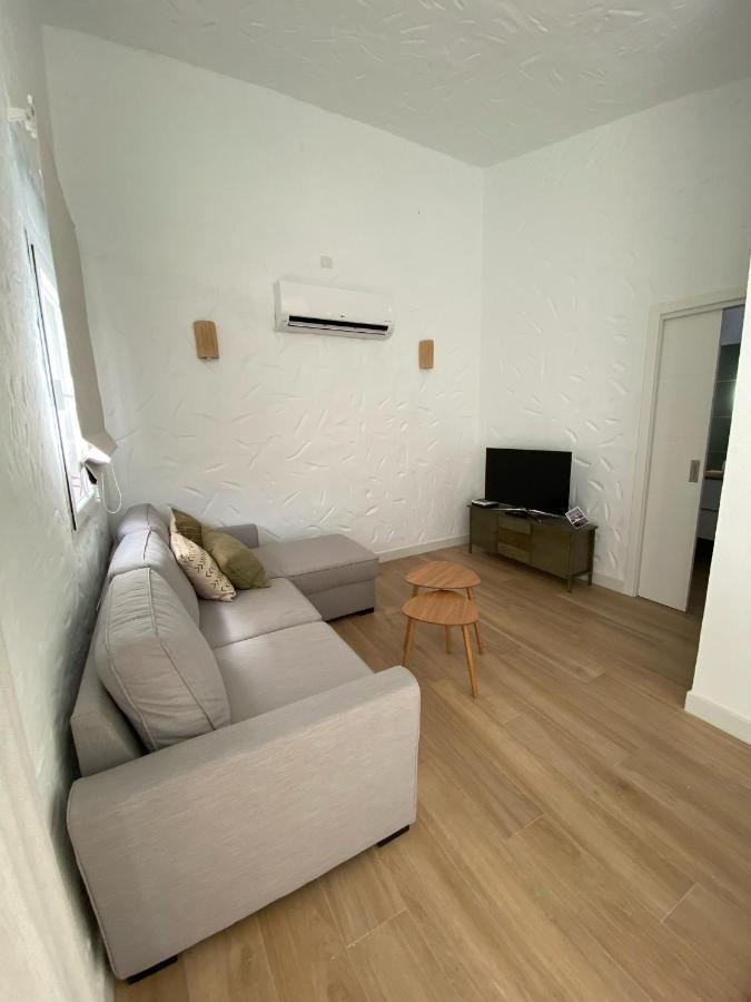 Renovated Private Appartement *