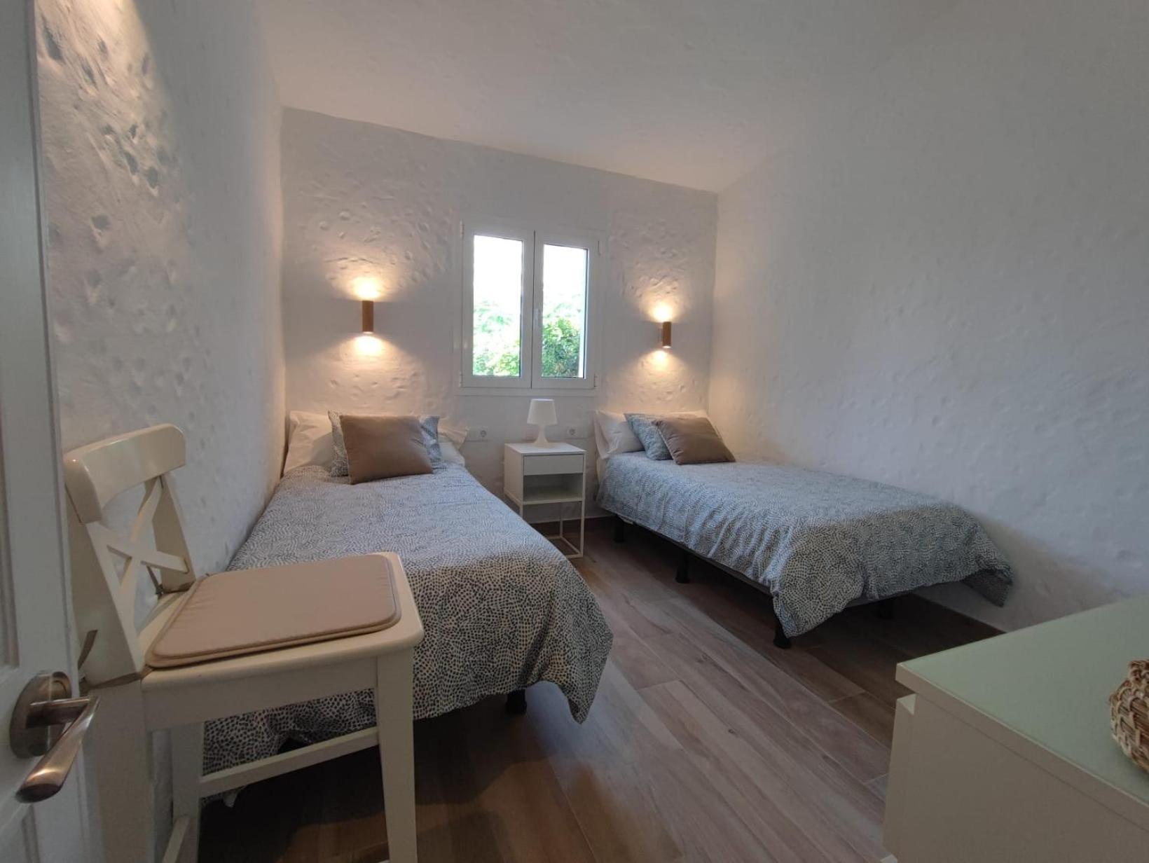 Relax With Parking Apartment *