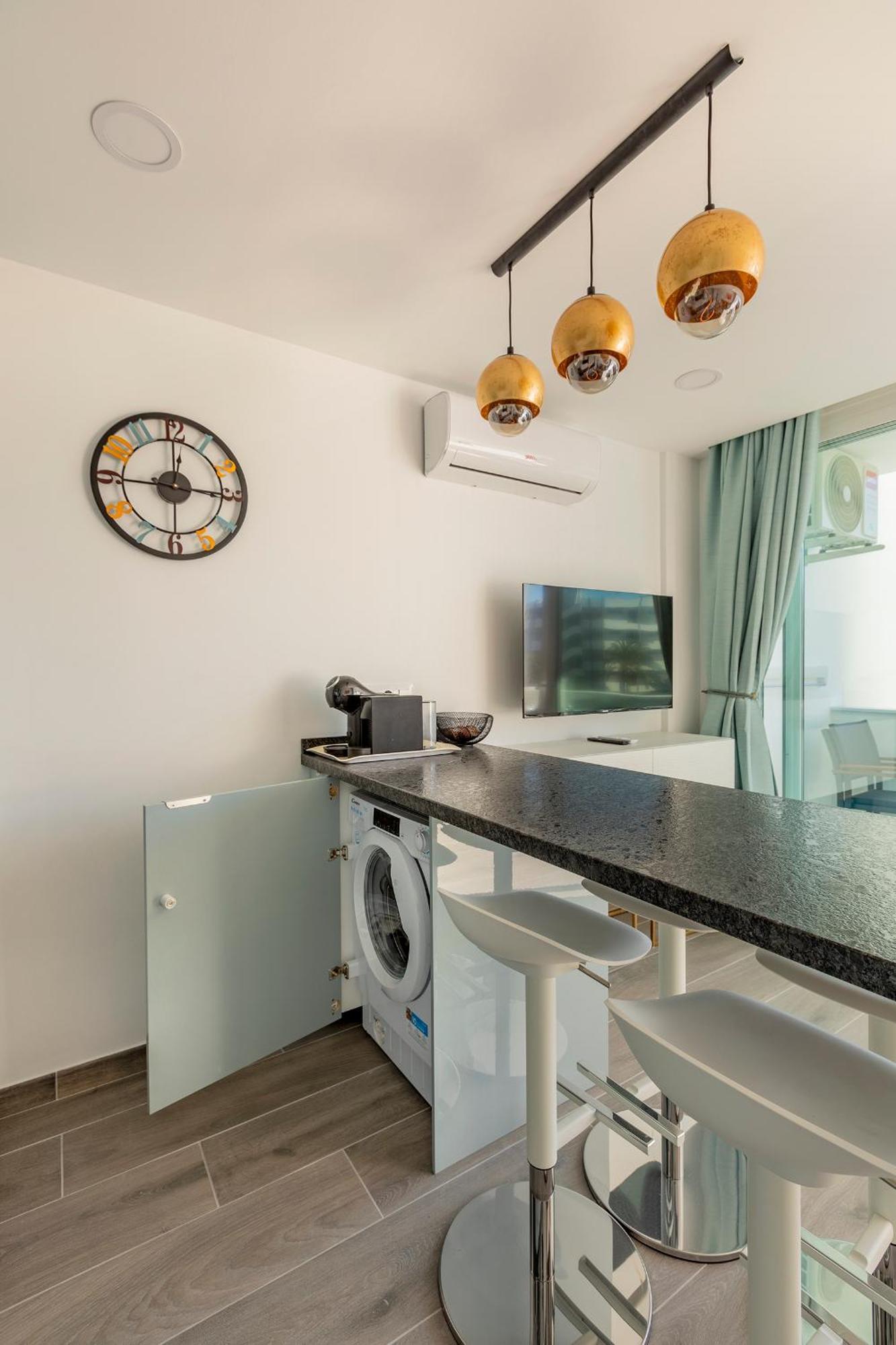 Chic & Stylish Near Yumbo Apartamento *