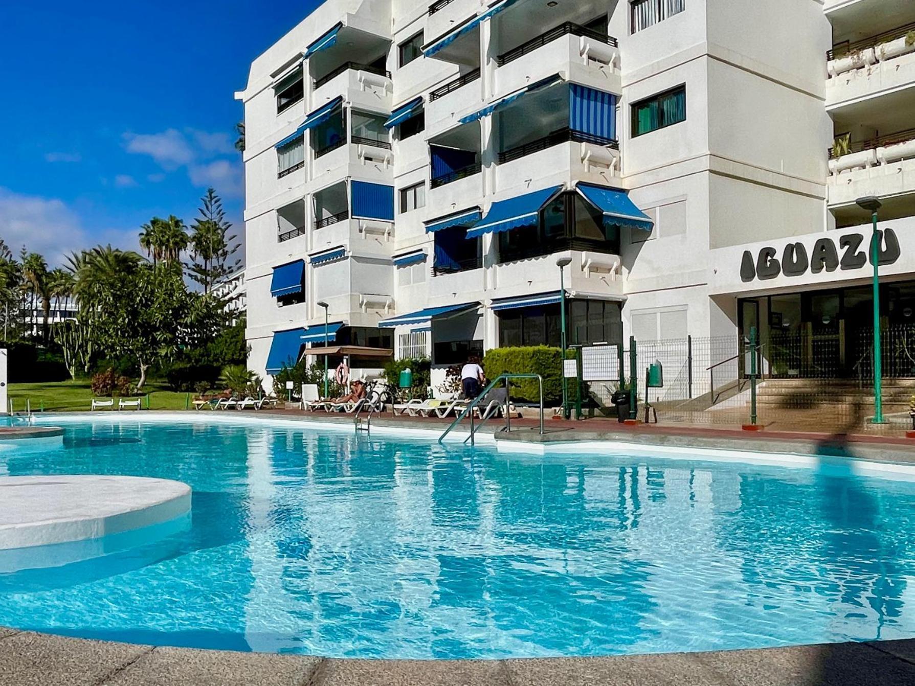 Iguazu I Yumbo Third Floor Apartment Playa del Ingles (Gran Canaria)