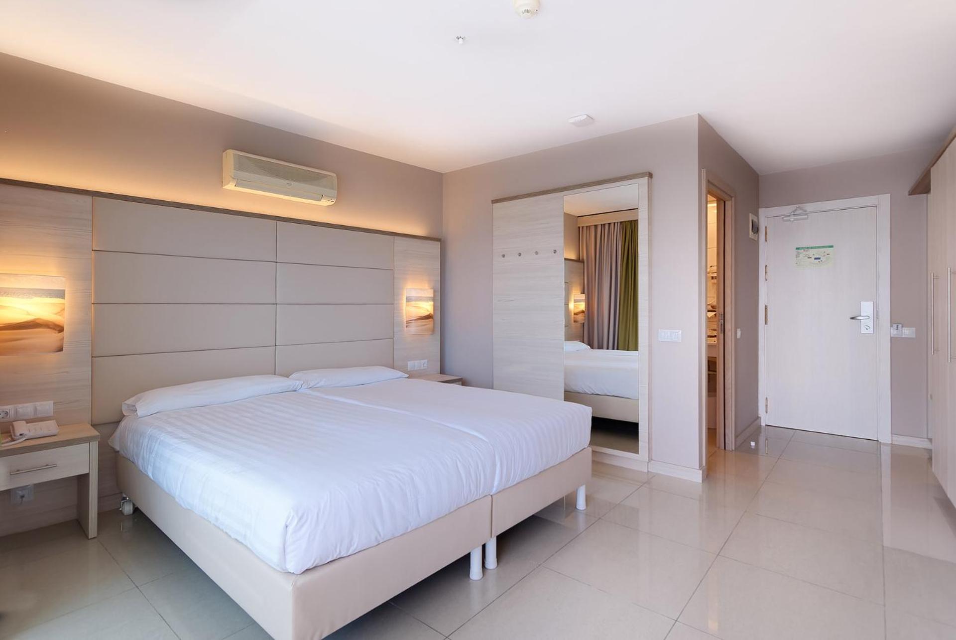Hotelli Bull Escorial &