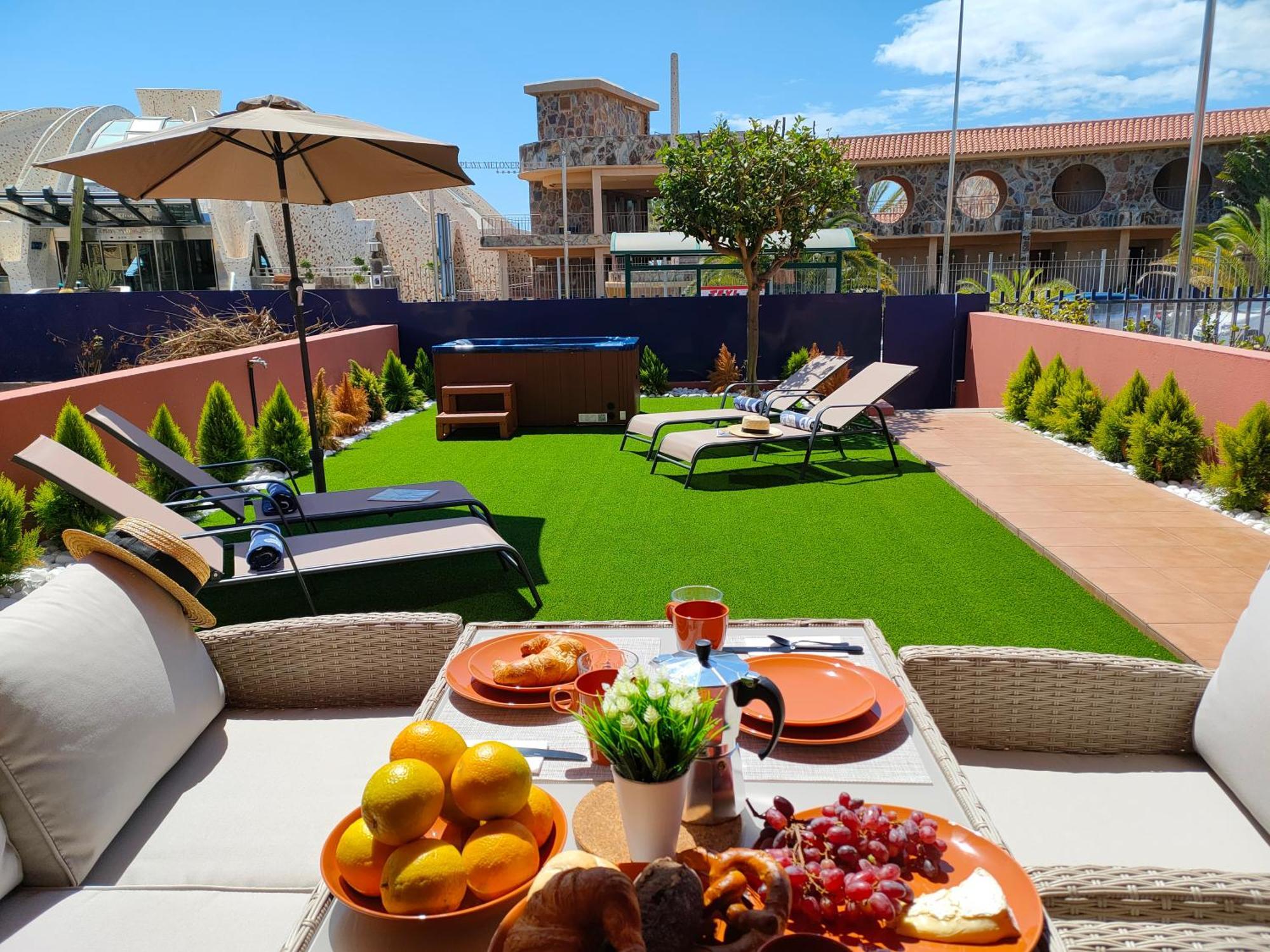 Holiday home Lemon Terraced House *