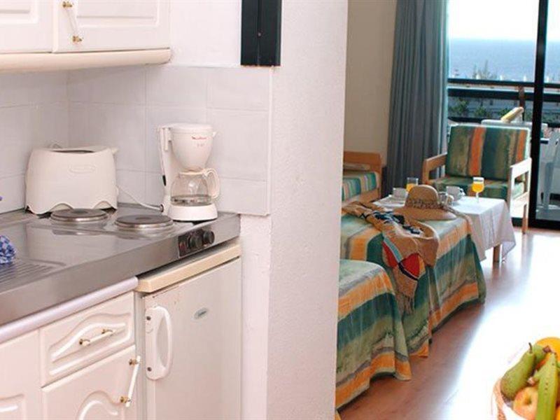 Field Aparthotel 3*
