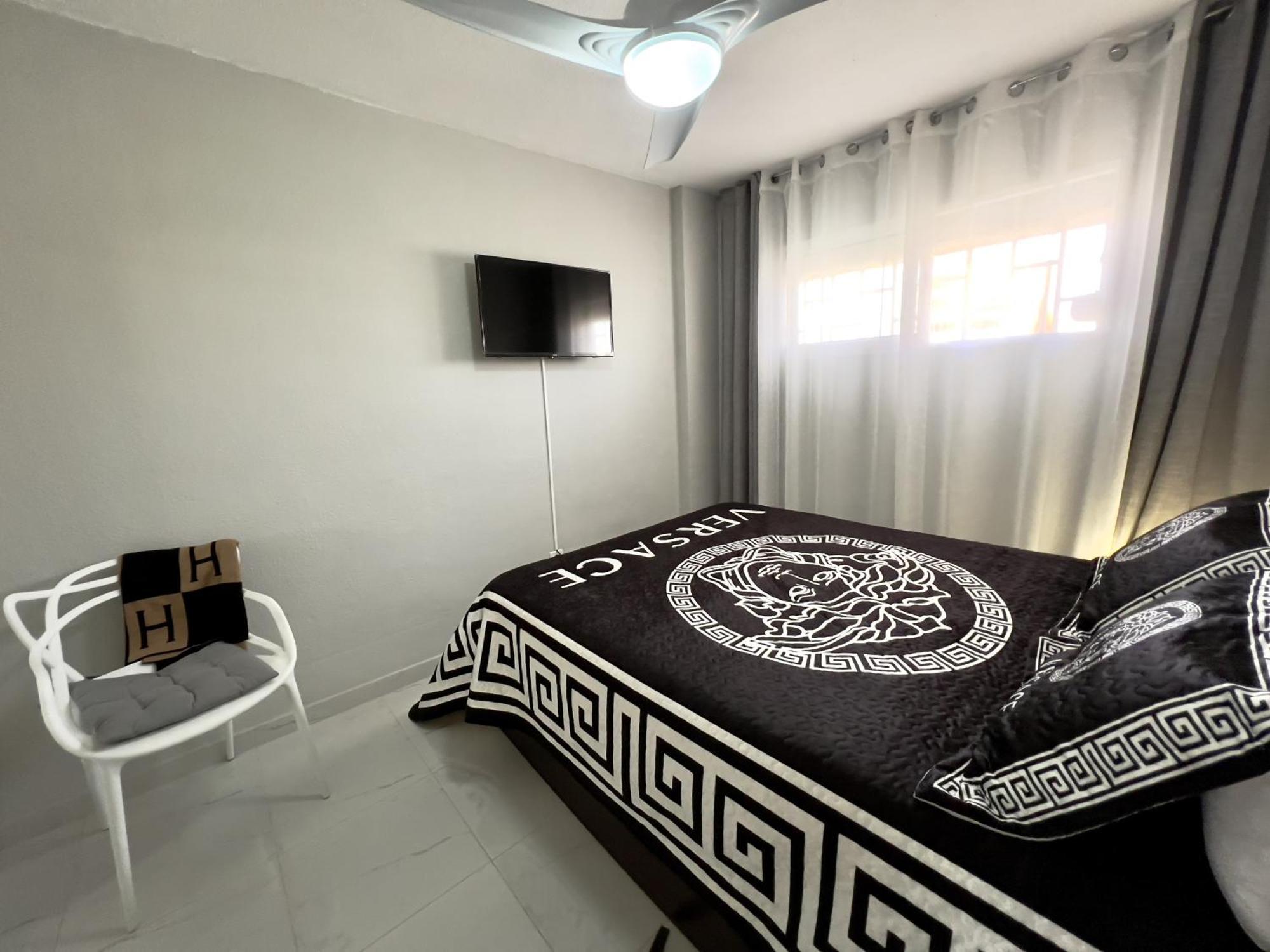 Huoneisto Con Piscina Y Aire Acondicionado *