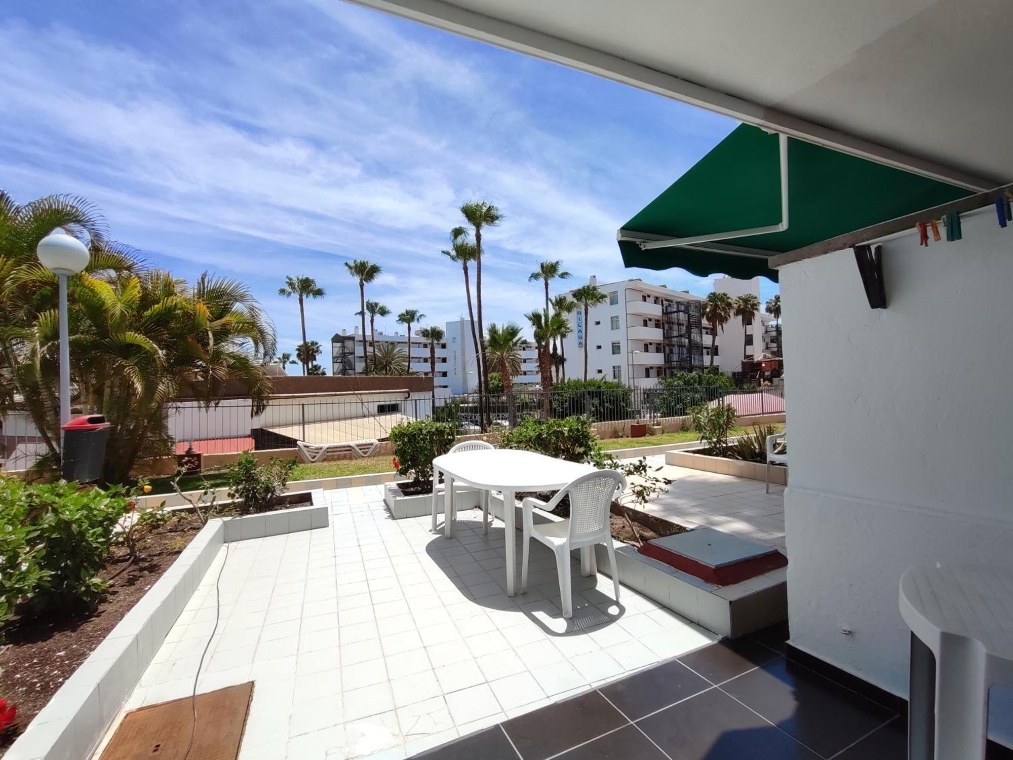 Koka16 Pool By Wave * Playa del Ingles (Gran Canaria)