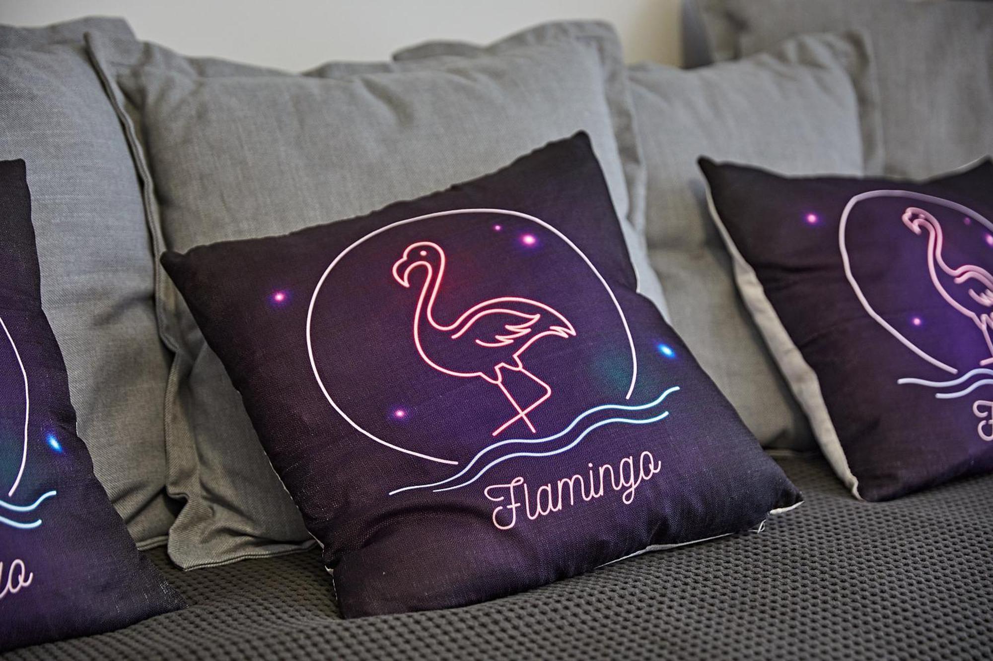 Flamingo *