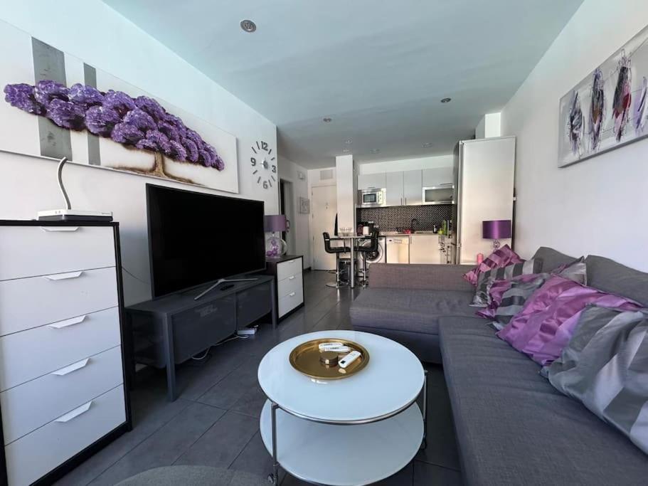 Apartamento Iguazu Poolview Near Yumbo *