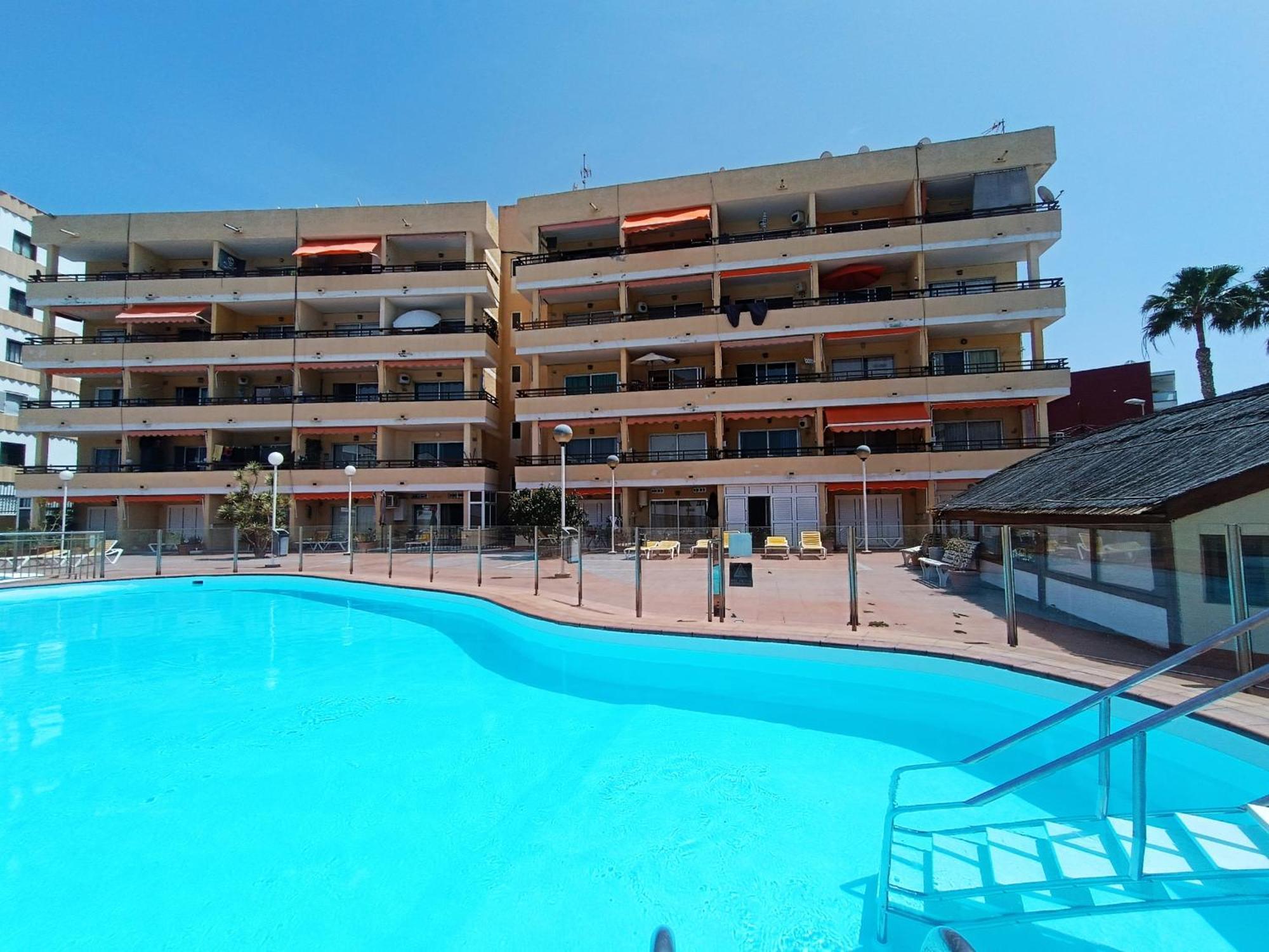 Apartment Lovely Close To The