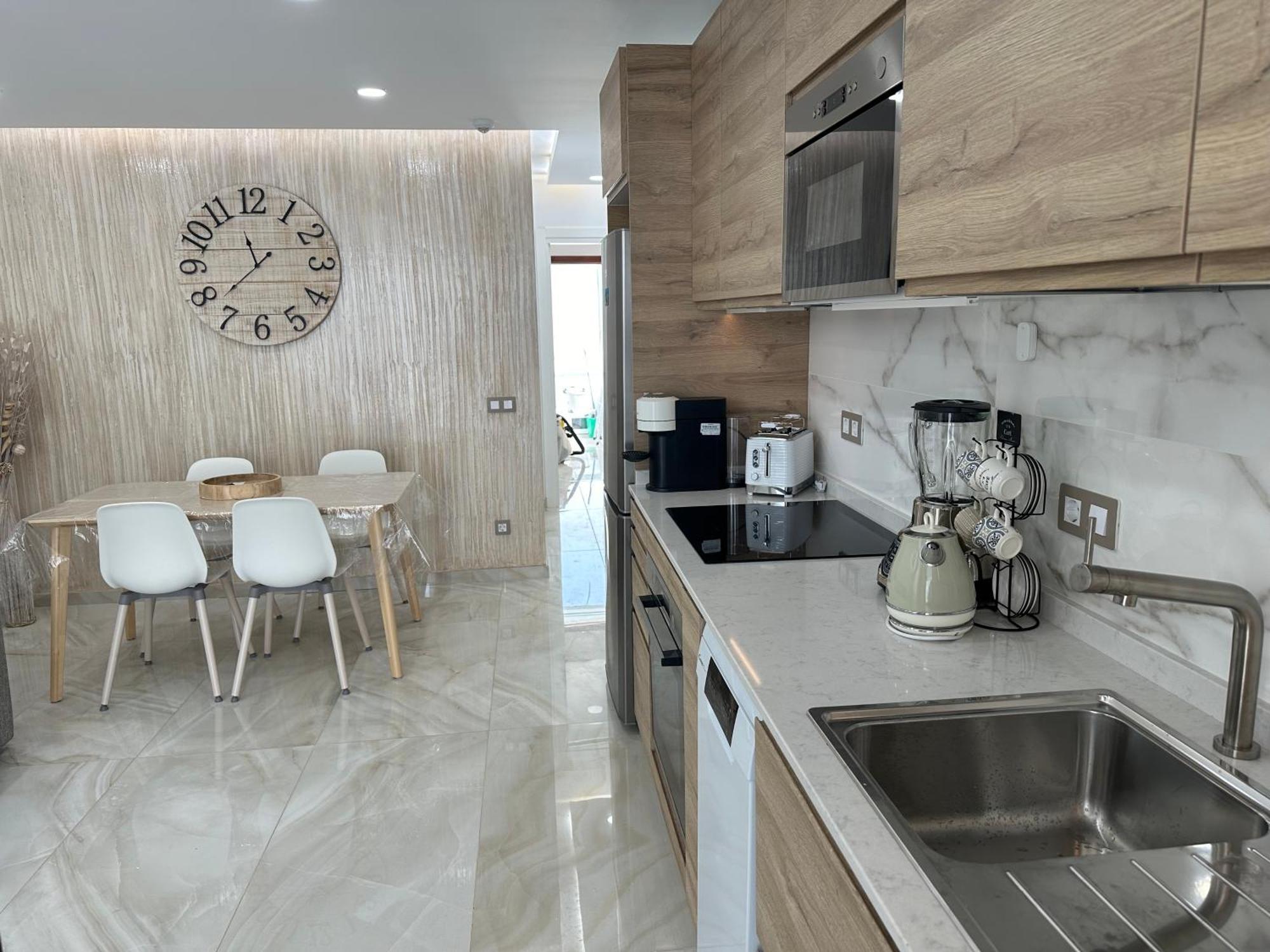 Bamboo Chic Apartment *