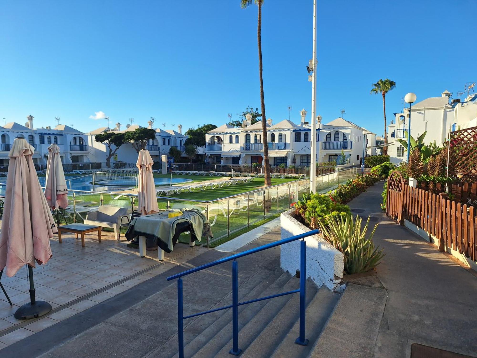 Poolfront * Playa del Inglés