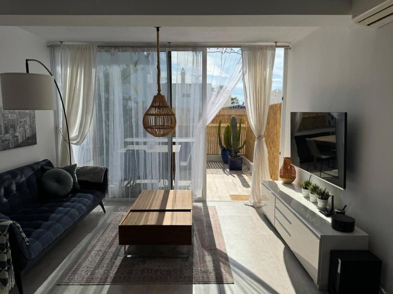 Jacuzzi Pdi Terraza Apartment Playa del Ingles (Gran Canaria)