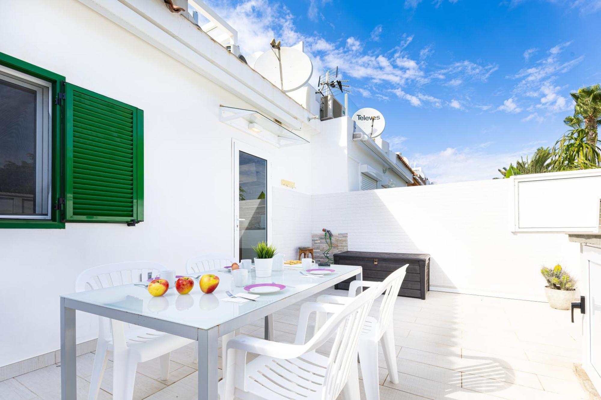 Casa Amarilla Begona By Villagrancanaria * Playa del Inglés