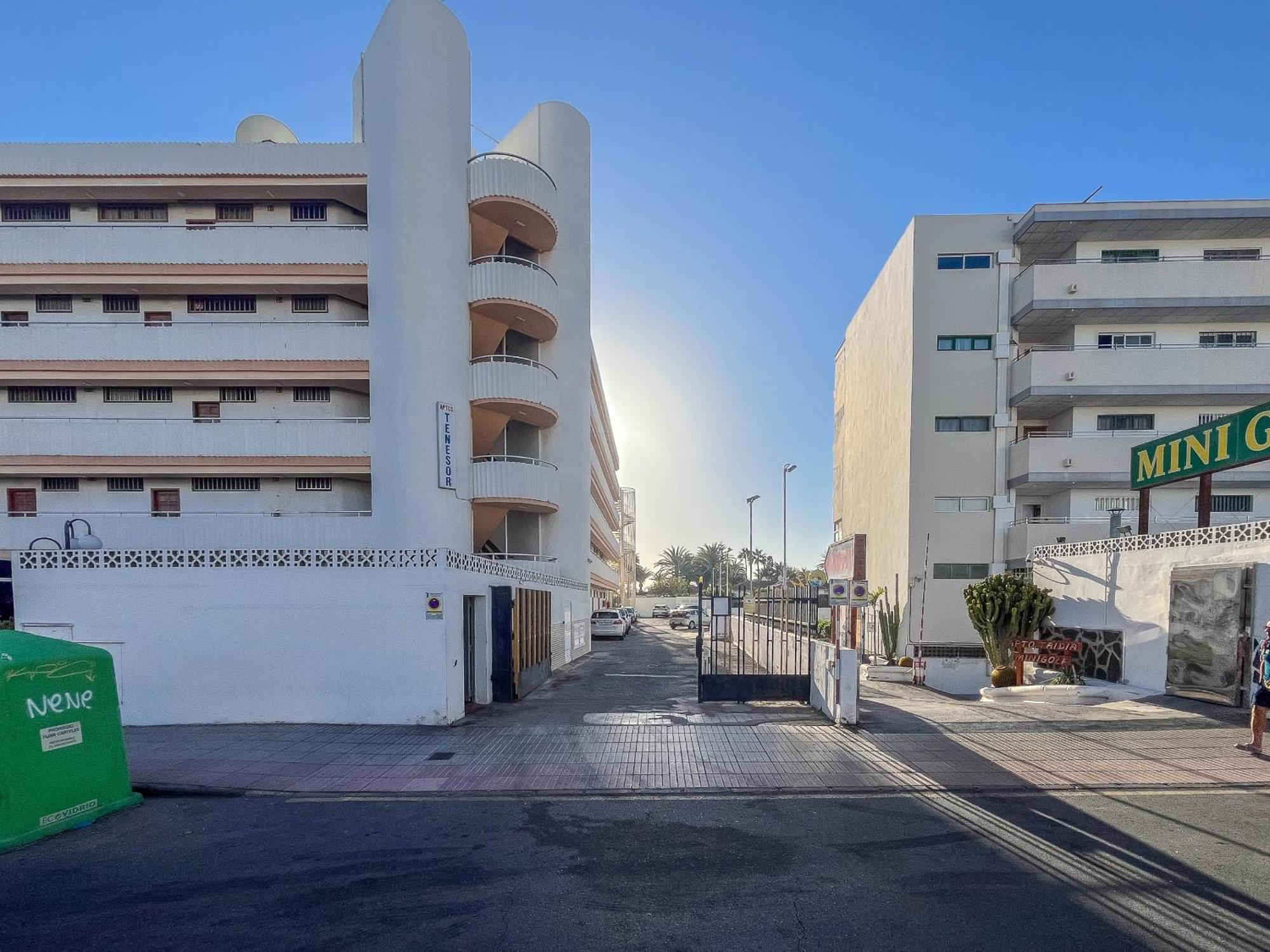 Lightbooking Tenesor 306 * Playa del Ingles (Gran Canaria)