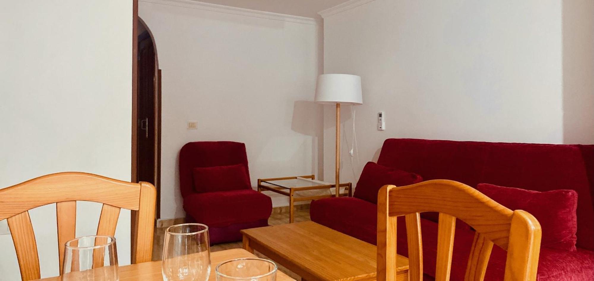 Huoneisto Comfortable Flat Close To The