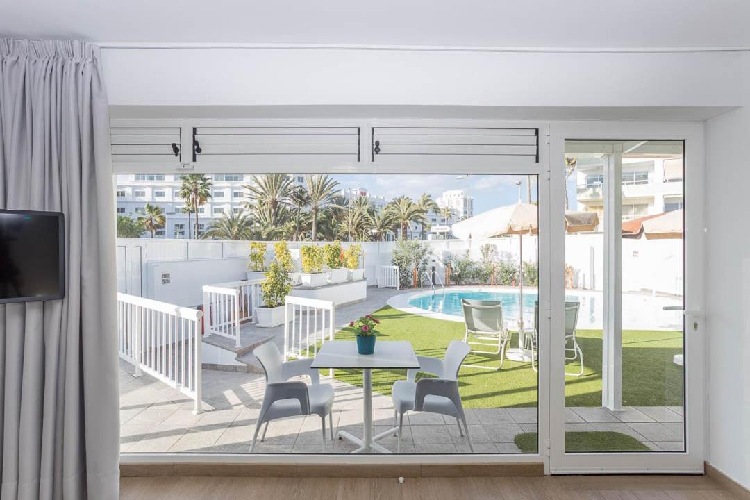 Lightbooking Alemania Piscina Privada *