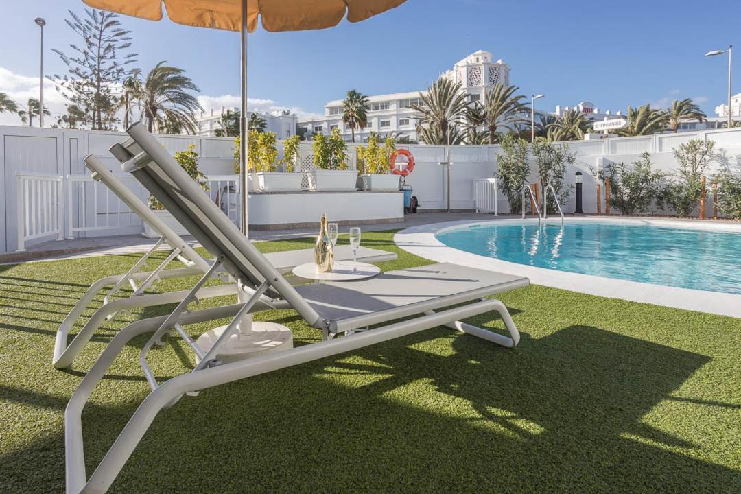 Lightbooking Alemania Piscina Privada Playa del Inglés