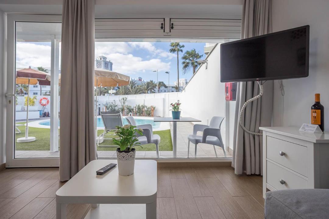 Lightbooking Alemania Piscina Privada Huoneisto