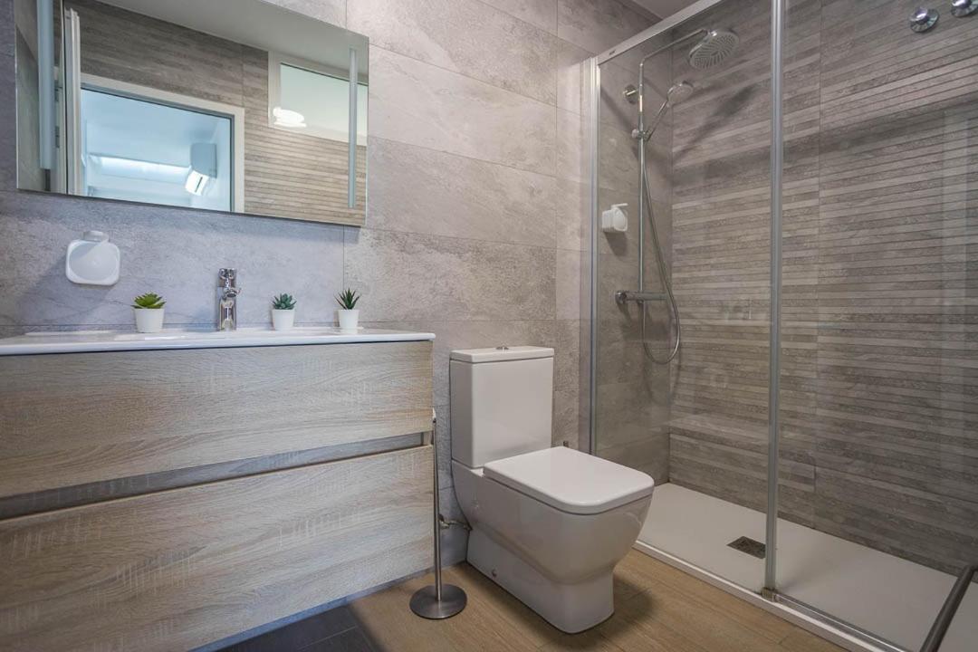 Huoneisto Lightbooking Alemania Piscina Privada