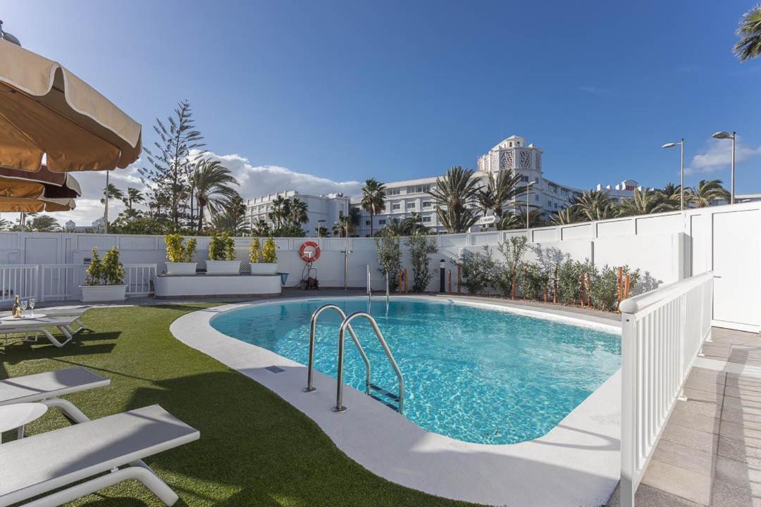 Lightbooking Alemania Piscina Privada *