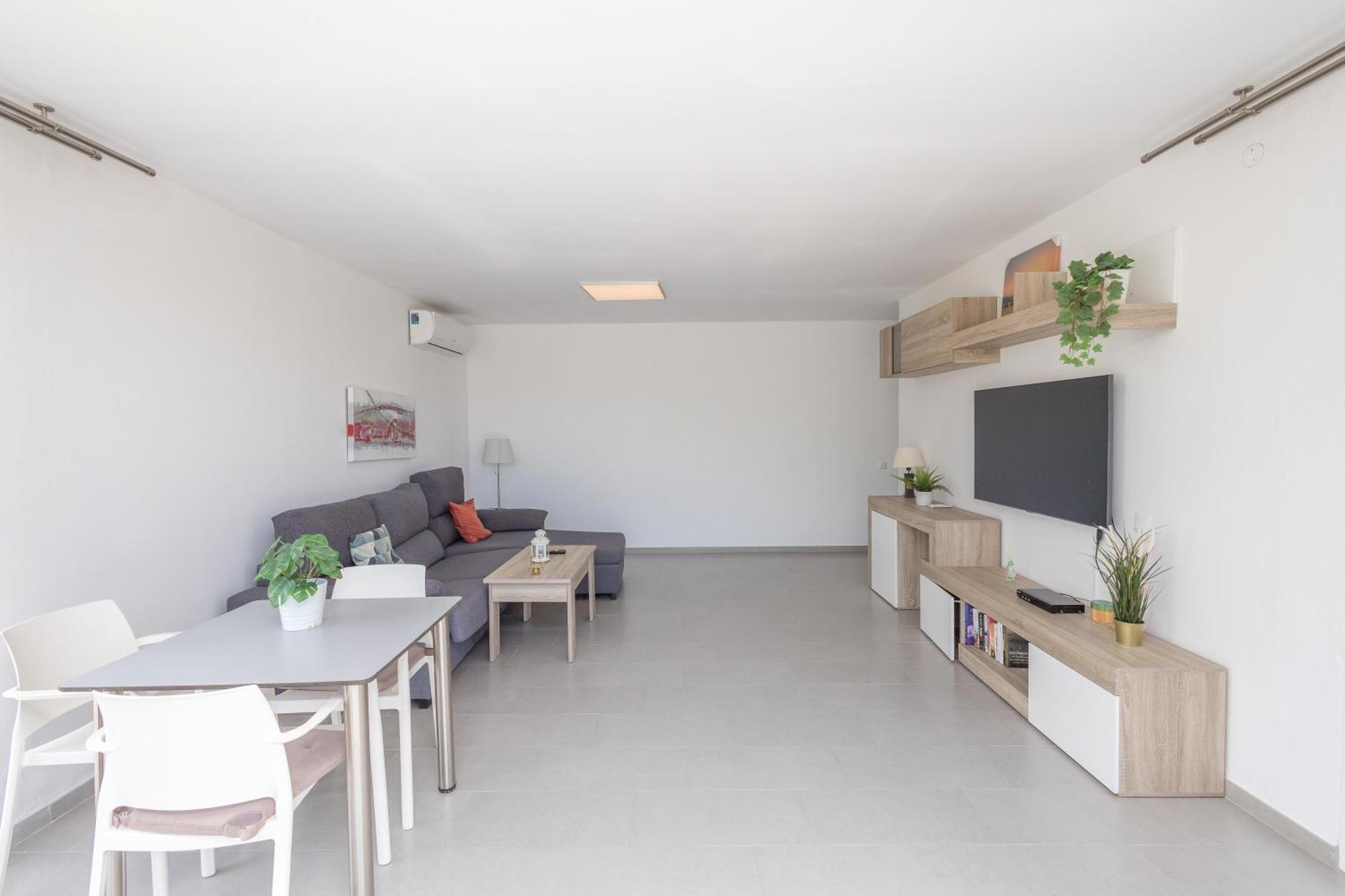Lightbooking Sun Club Deluxe Huoneisto *